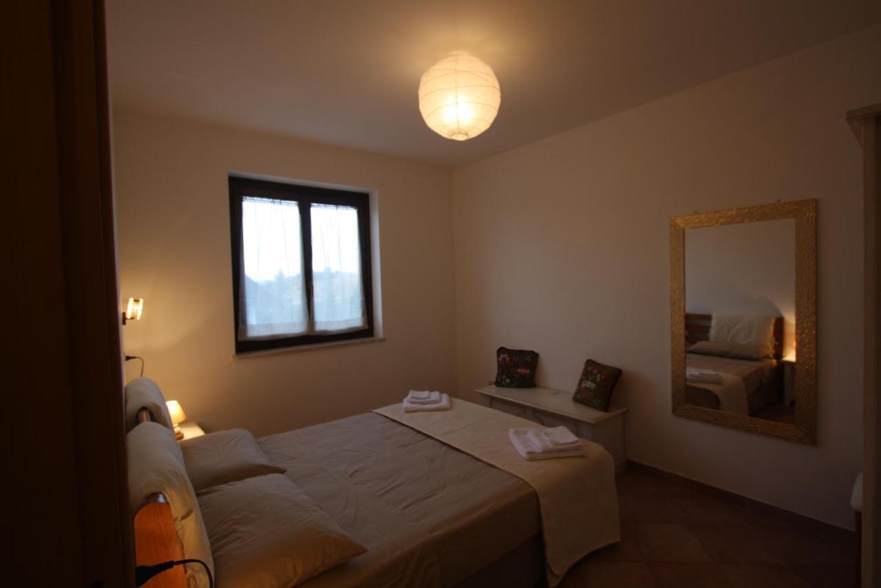 Terrazza Su Fosso Bianco Apartment Bagni San Filippo Bagian luar foto